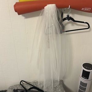 Bridal pearl veil